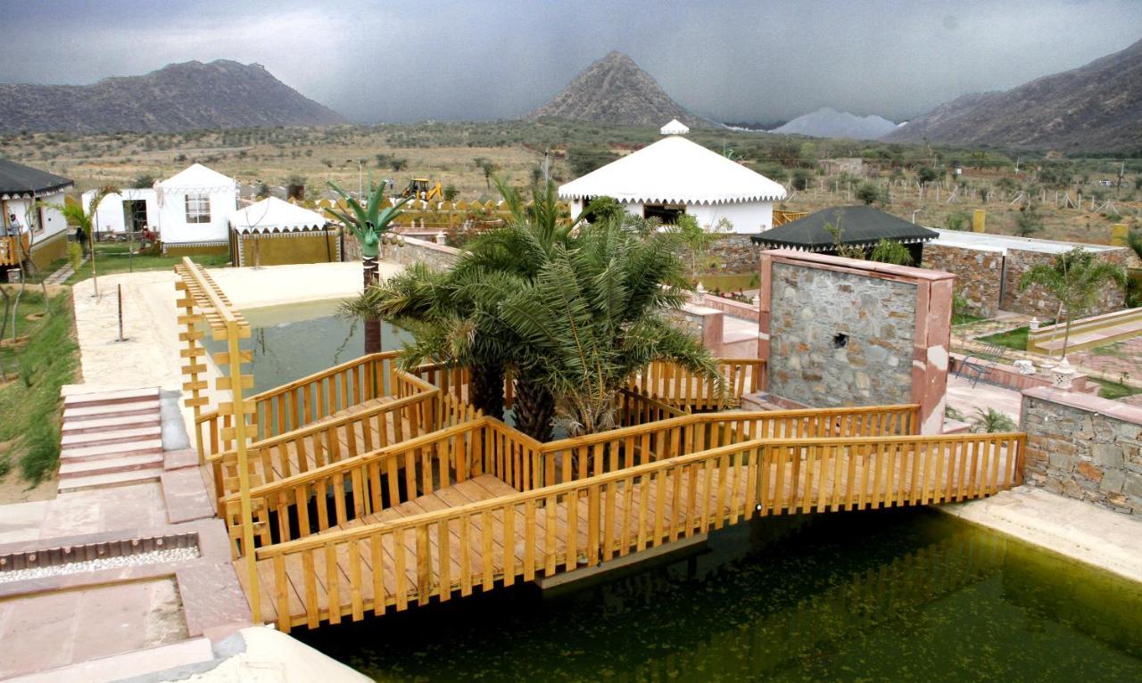 Serene Aravali Resort, Пушкар Екстериор снимка