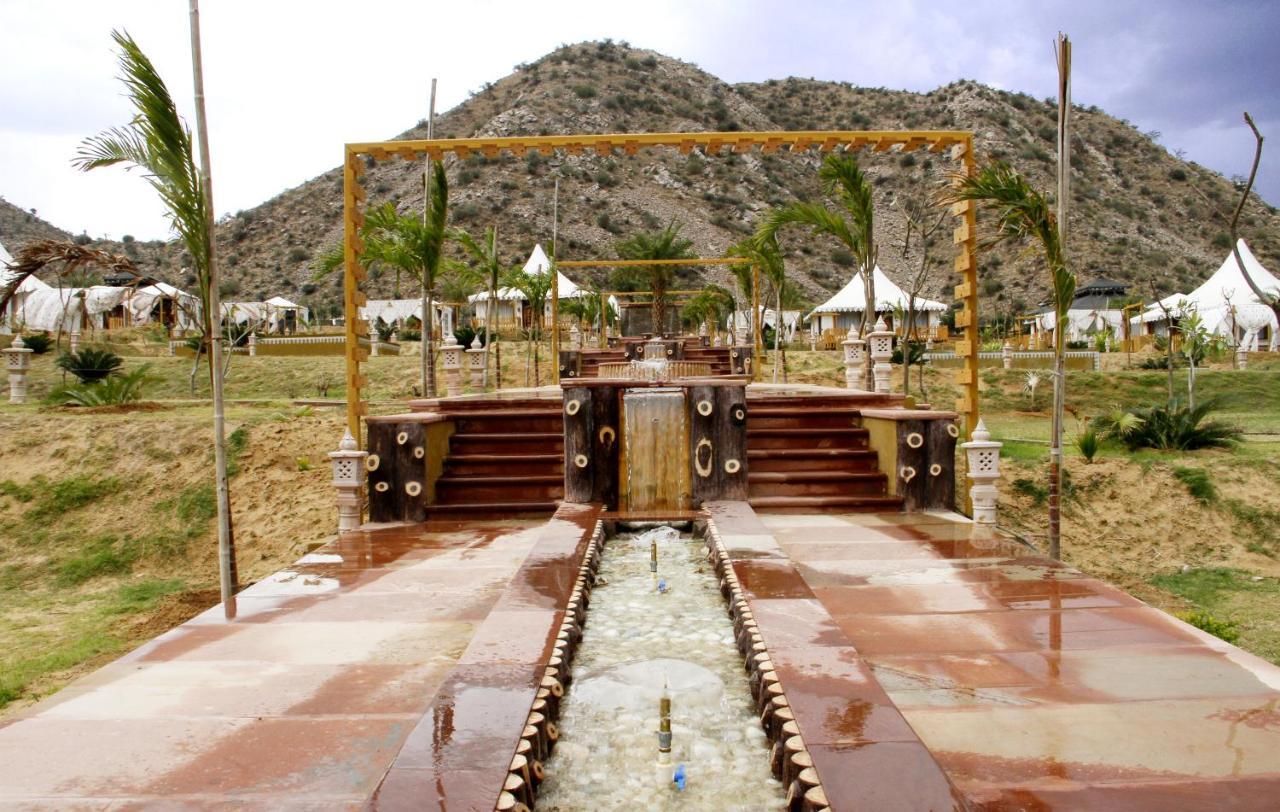 Serene Aravali Resort, Пушкар Екстериор снимка