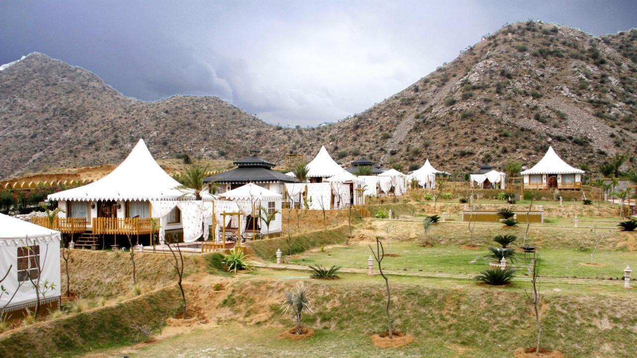 Serene Aravali Resort, Пушкар Екстериор снимка