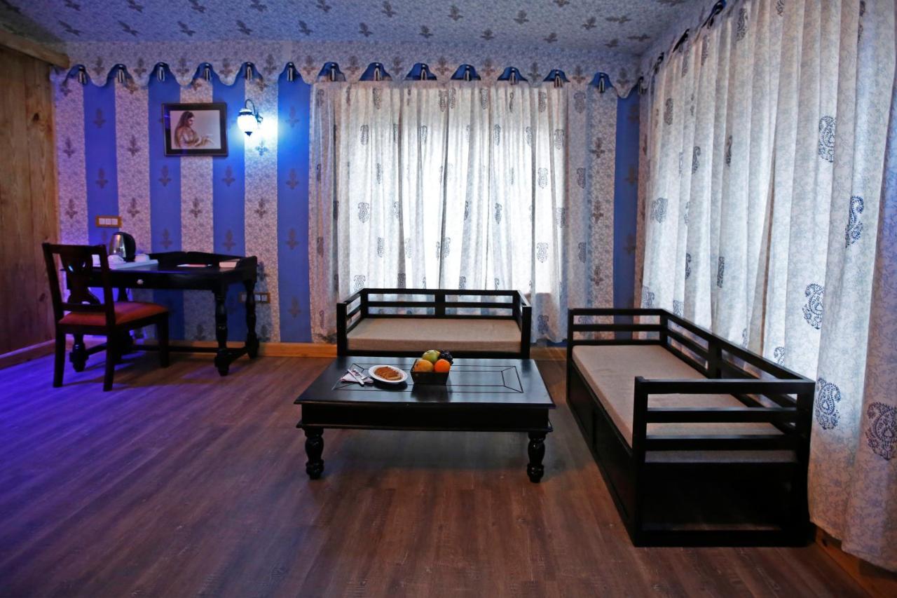 Serene Aravali Resort, Пушкар Екстериор снимка