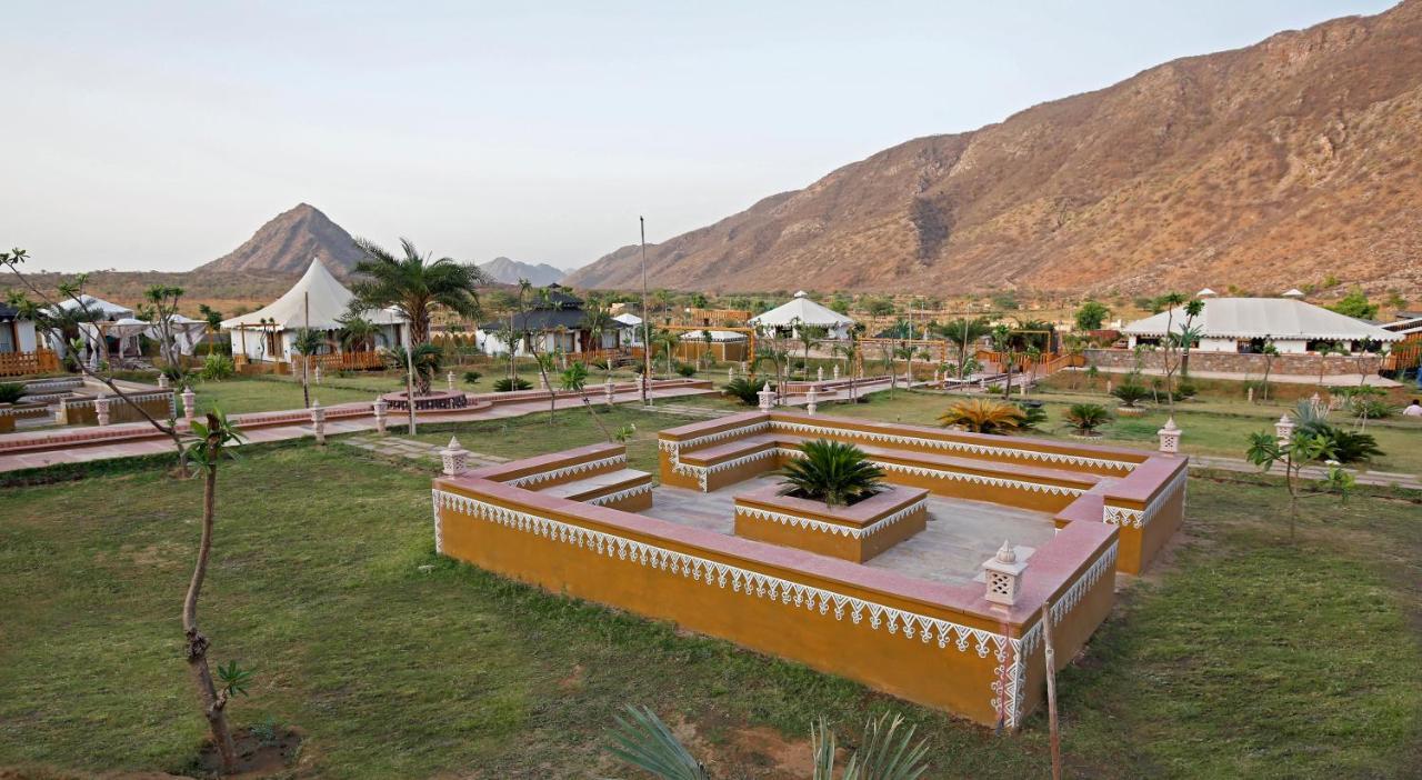 Serene Aravali Resort, Пушкар Екстериор снимка